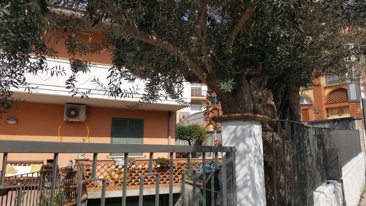 Loft Karol Taormina Apartment Gaggi Bagian luar foto